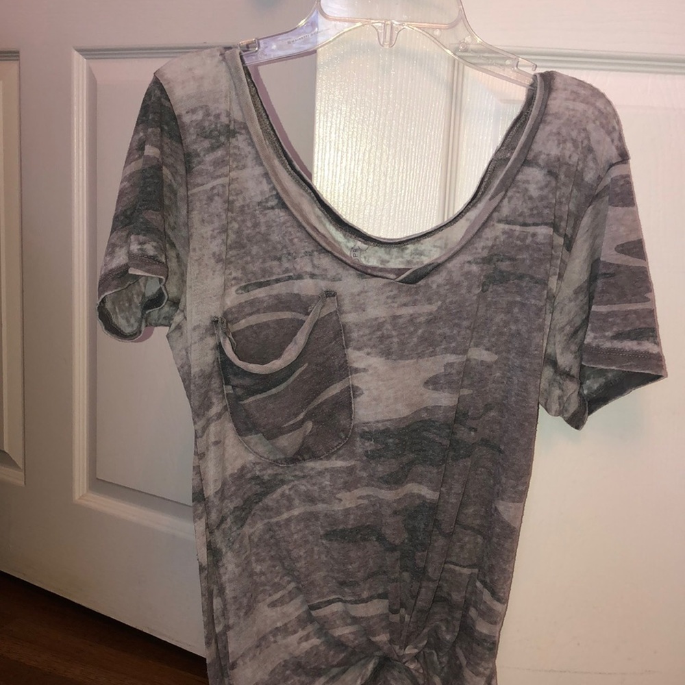 grey camo v-neck